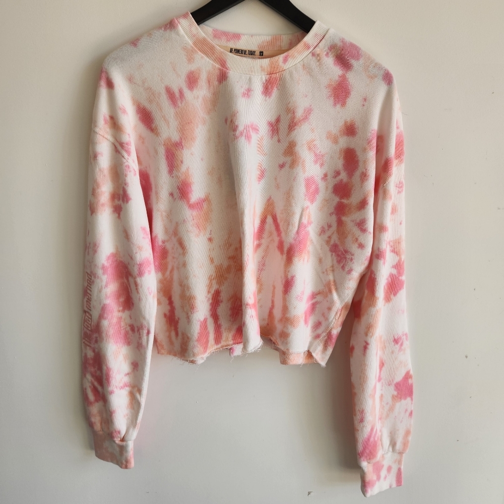 BAR METHOD CROPPED TIE DYE SWEATSHIRT